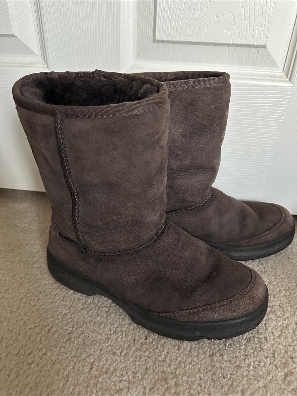 UGG Australia Ultimate Short 5275 Brown Suede Shearling Boots Women's 8